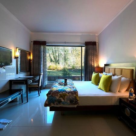 Mastiff Grand Manali Resort Eksteriør billede