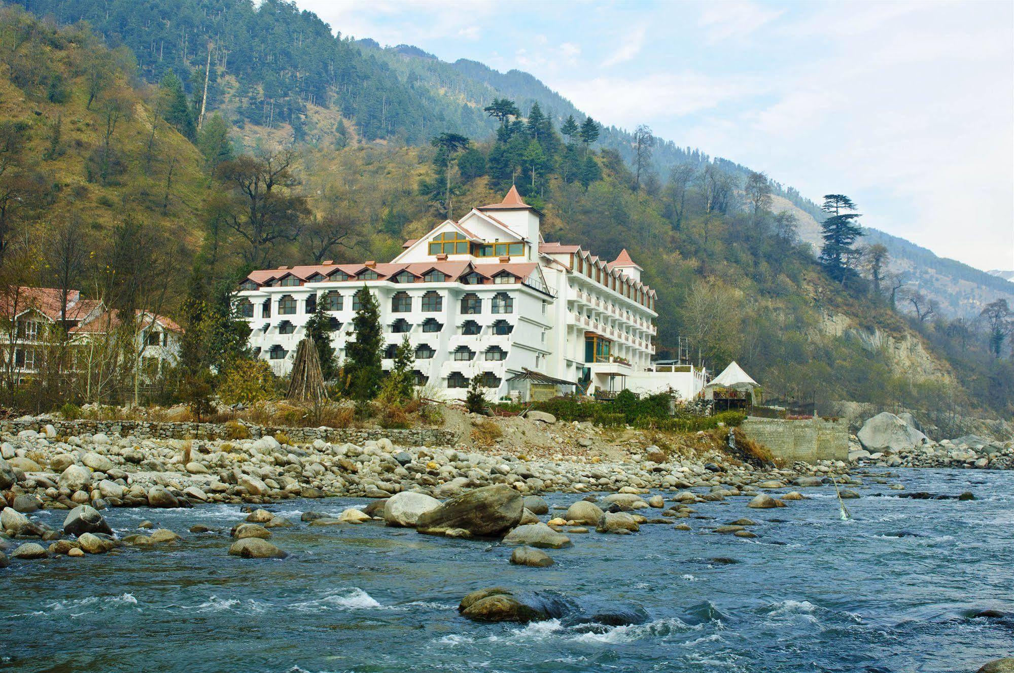 Mastiff Grand Manali Resort Eksteriør billede